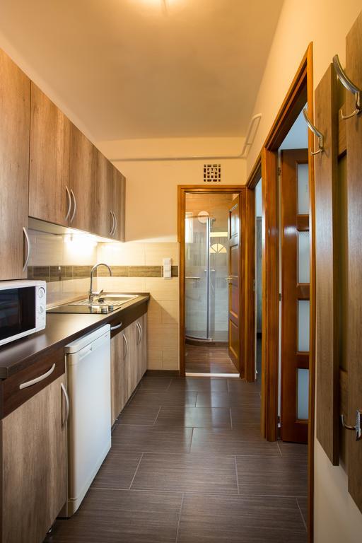 Апартаменты Negga Apartman Хайдусобосло Экстерьер фото